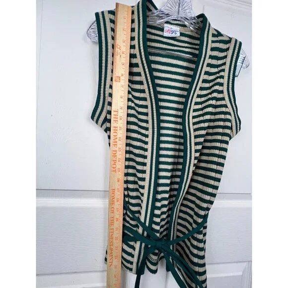 Vintage 70s Knits By Magda Sleeveless Cardigan Vest - Picture 5 of 13